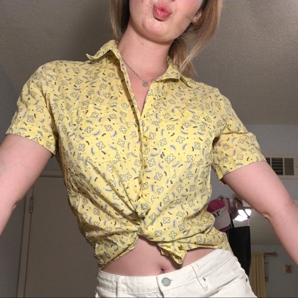 VINTAGE BUTTON UP